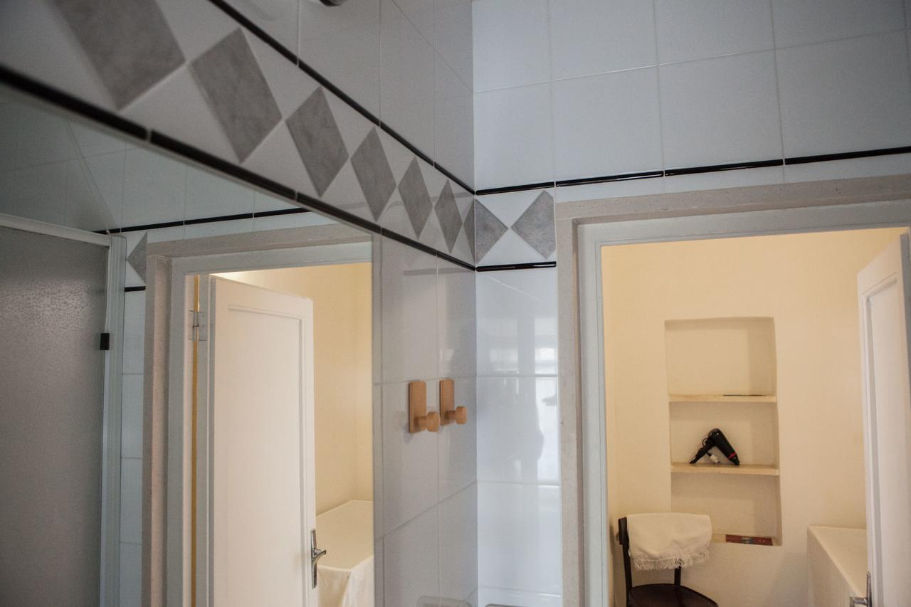 Albergo Lucy Trani Exterior foto