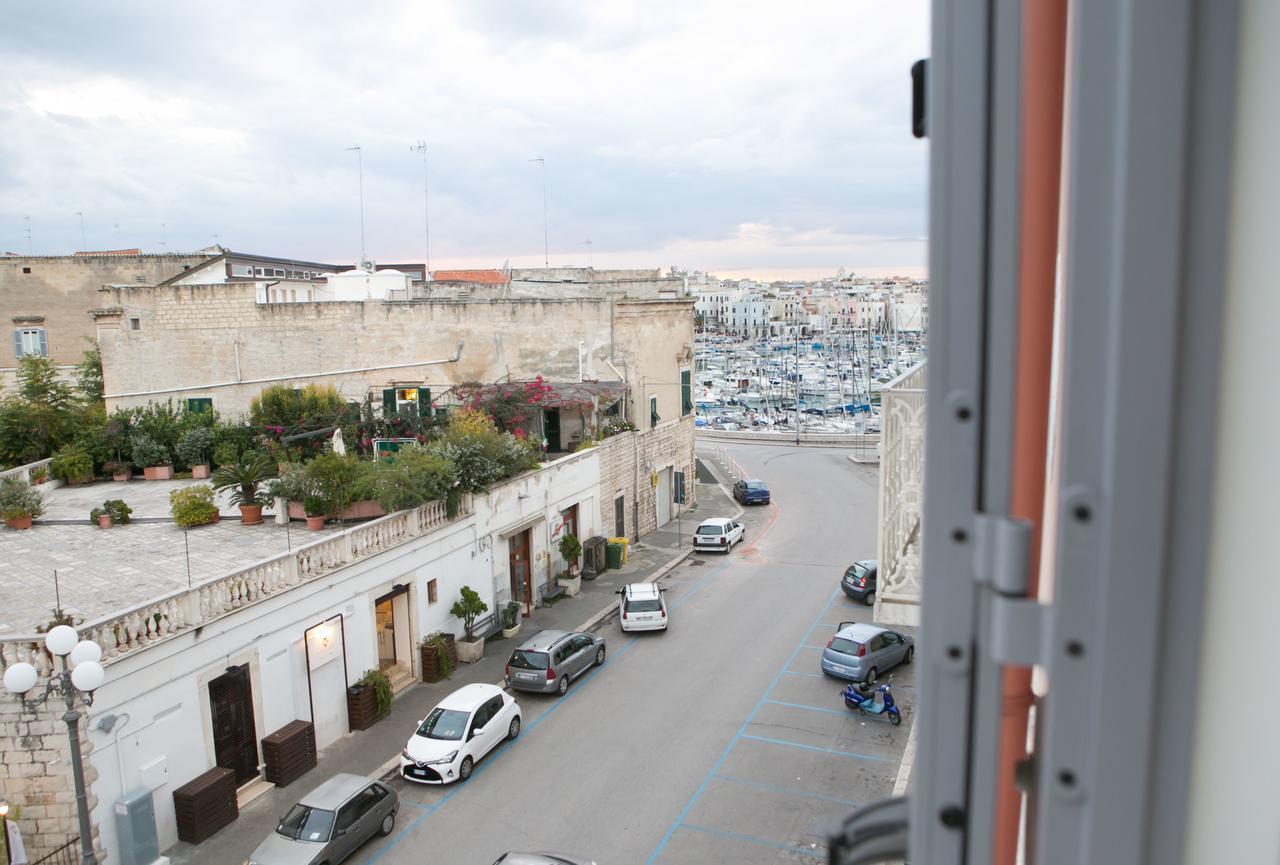 Albergo Lucy Trani Exterior foto